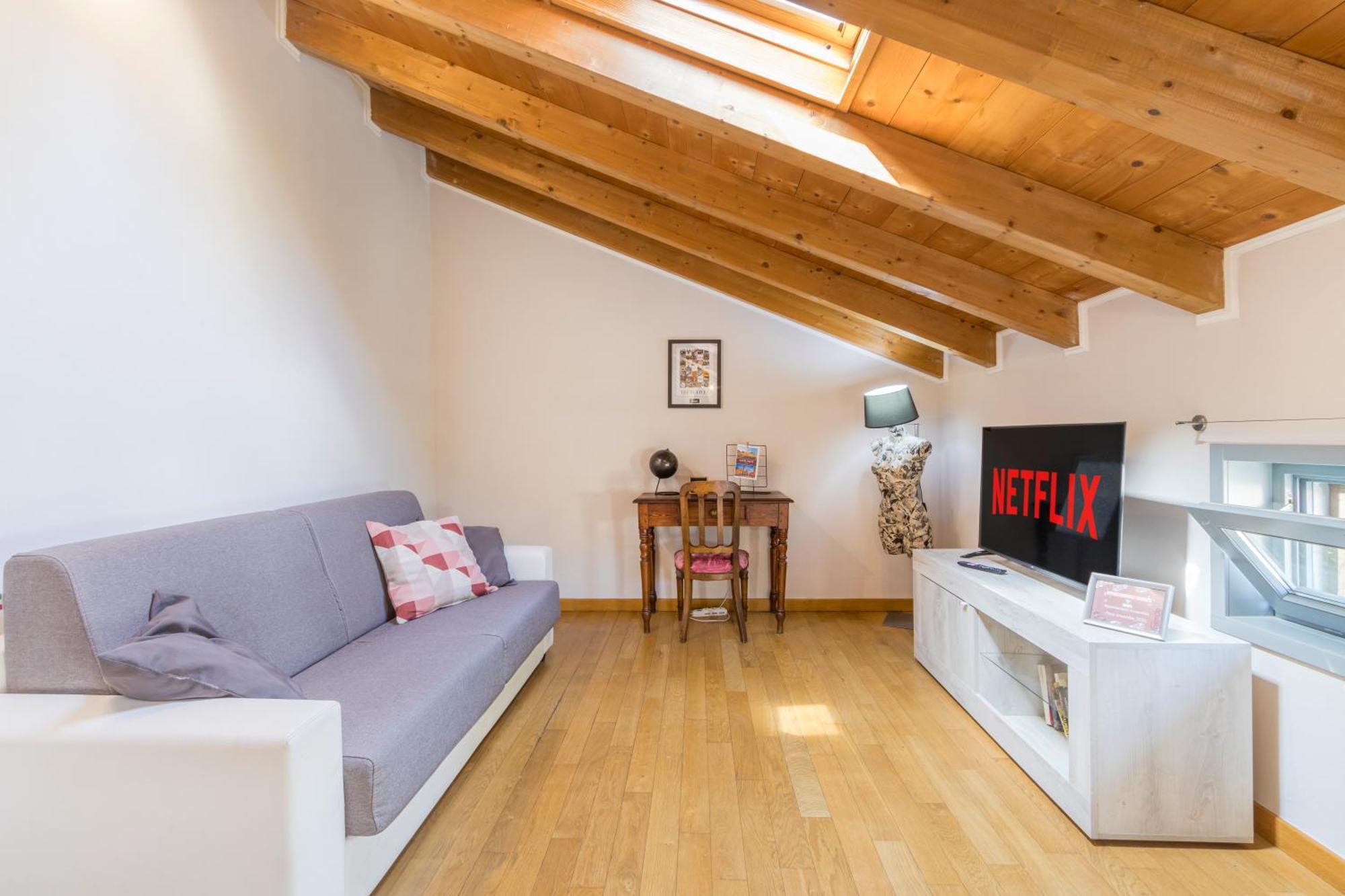 Stazione A 200m - Ampio Con Parcheggio Notturno Gratis Apartment Parma