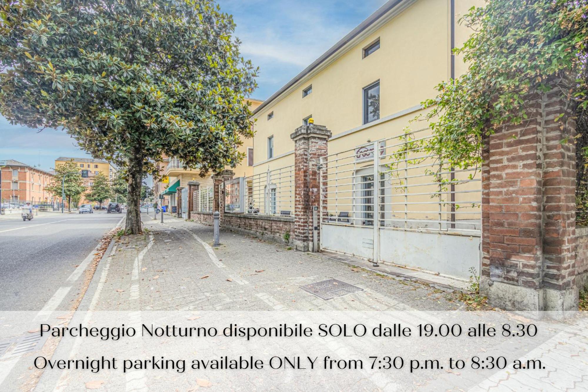 Stazione A 200m - Ampio Con Parcheggio Notturno Gratis